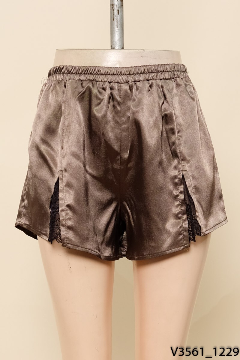 Quần shorts lụa nâu phối ren đen New Tags