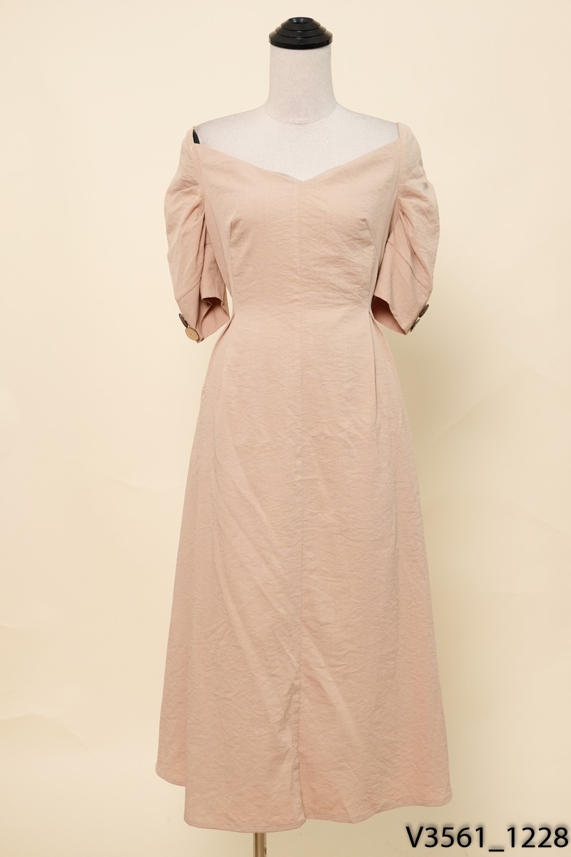 HOLLY_REY-Đầm nâu cổ vuông New Tags