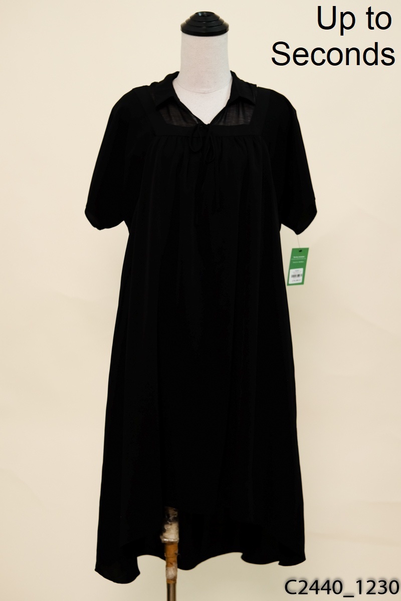 Đầm babydoll đen Up to Seconds
