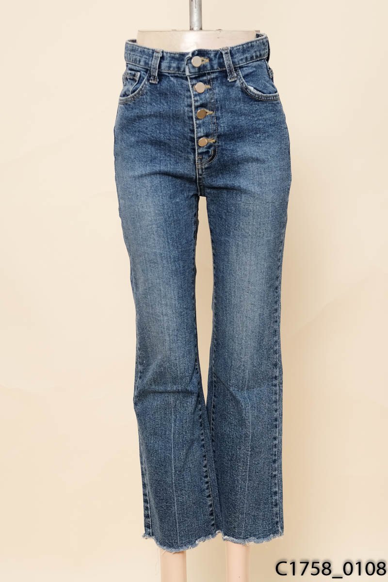 Quần jeans xanh ống loe