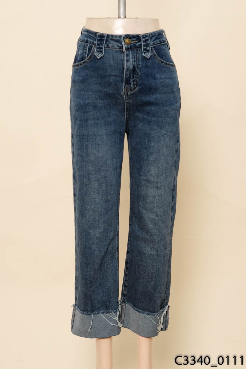 Quần jeans xanh