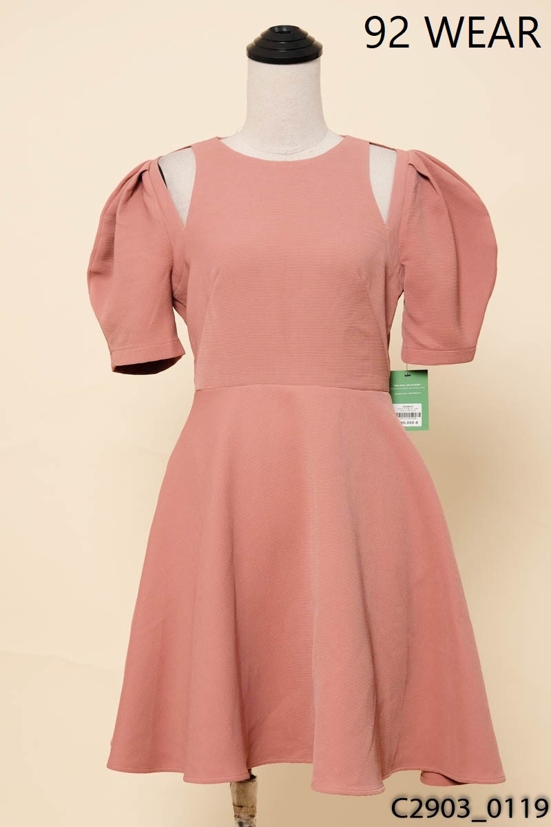 Đầm hồng khoét vai 92 wear New Tags