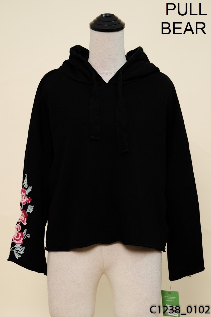 Áo sweater nỉ đen Pull Bear