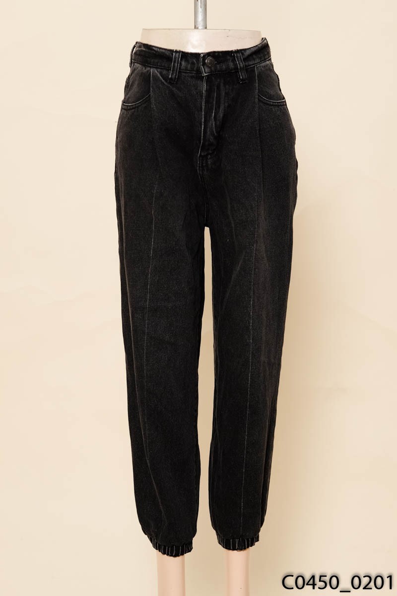 Quần jeans đen