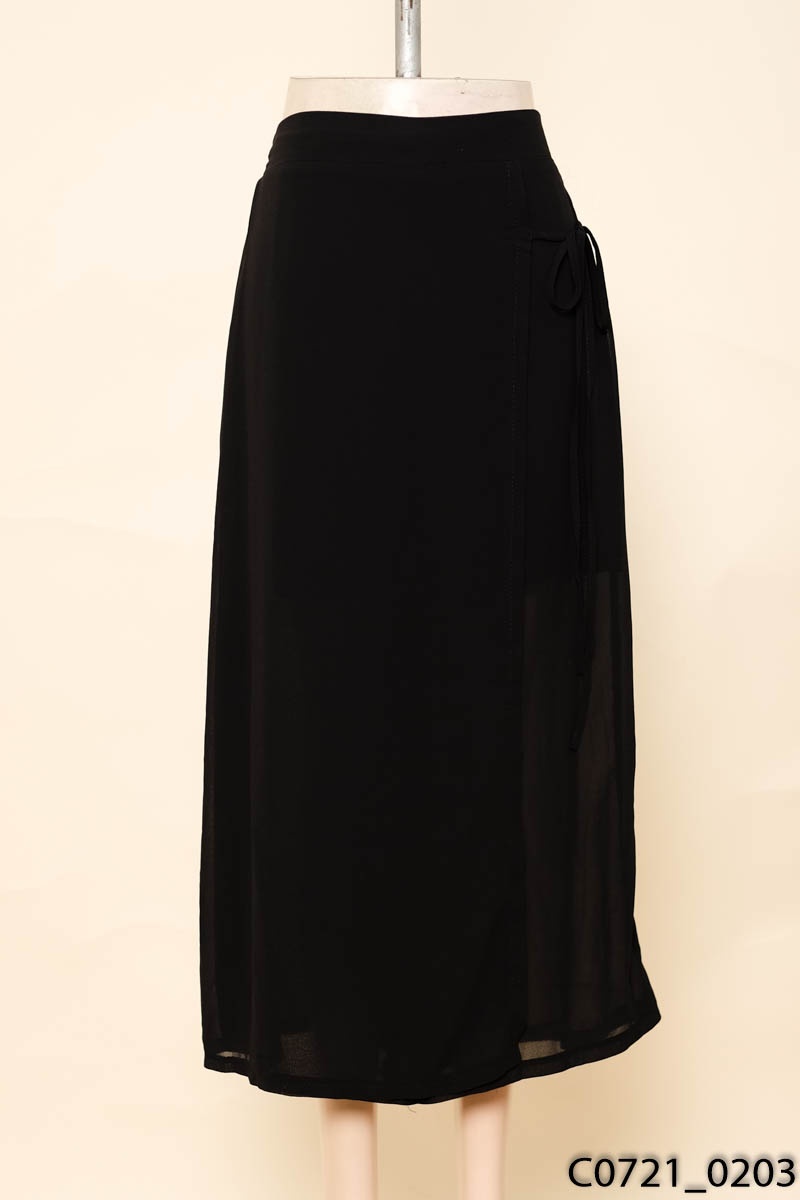 Quần culottes đen đắp vạt