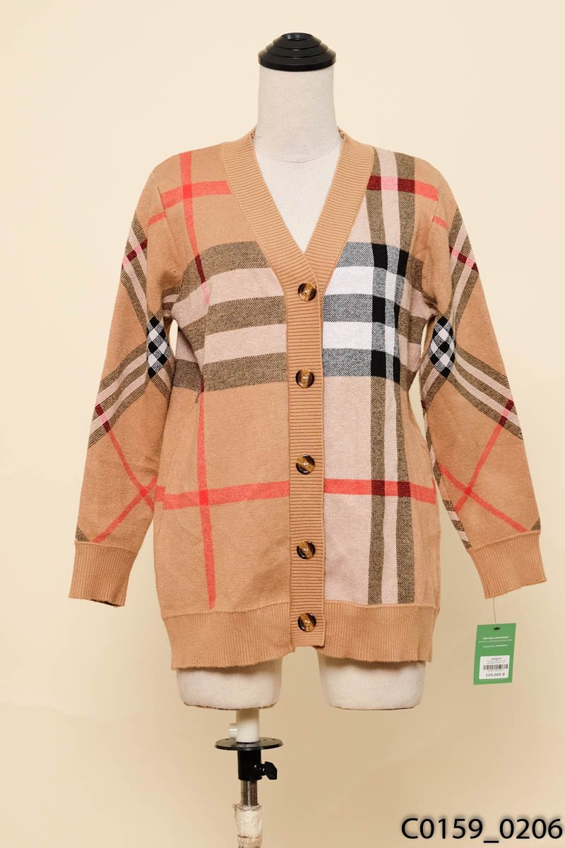 Áo cardigan kẻ nâu
