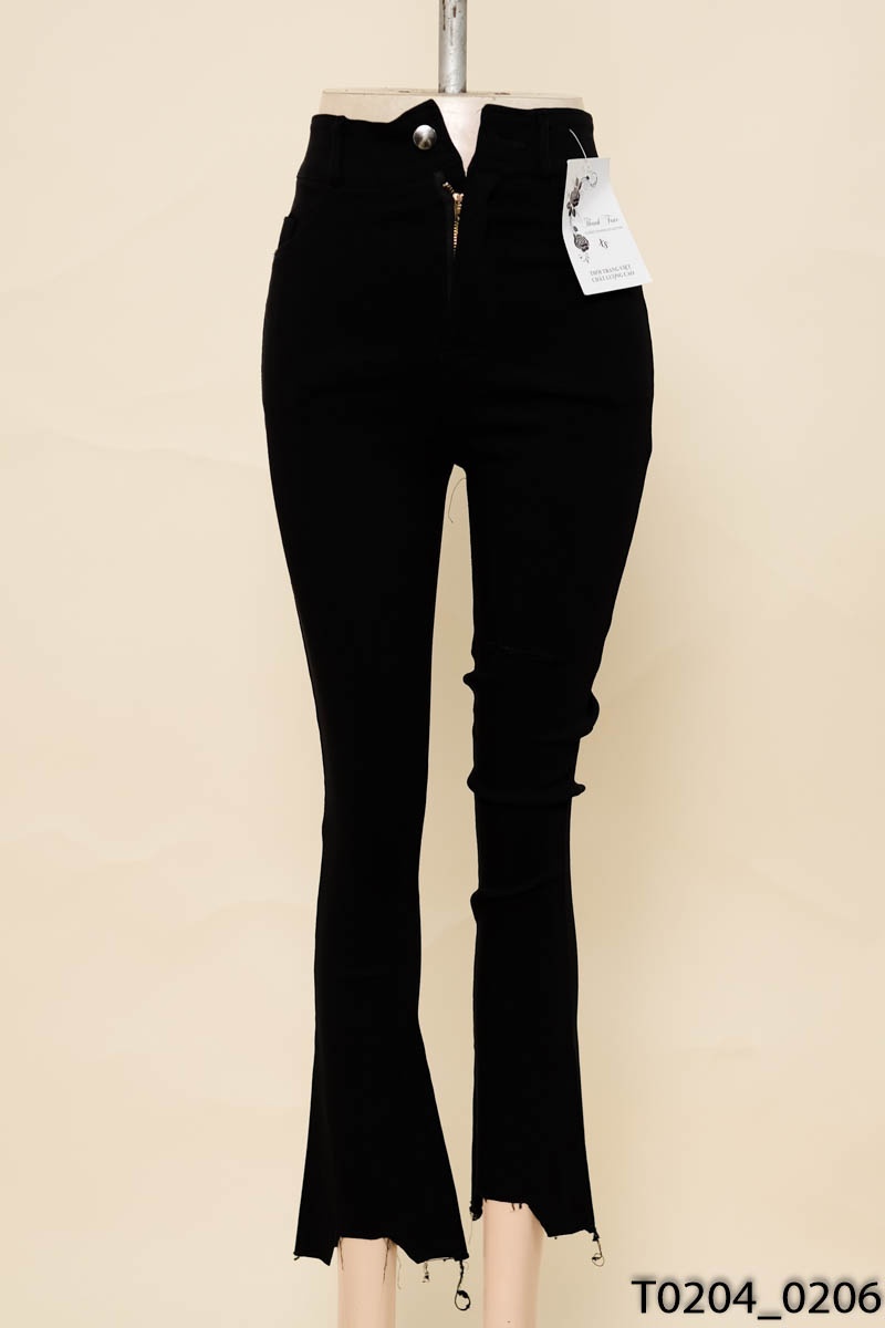 Quần đen ống loe New Tags