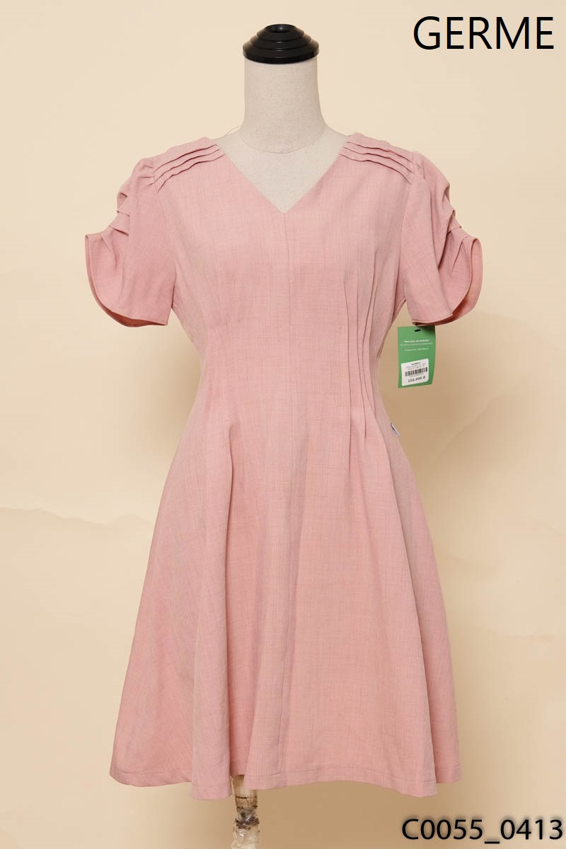 Đầm hồng cổ V germe