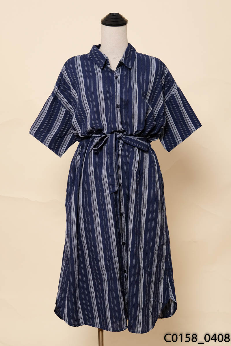 Đầm linen xanh kẻ trắng