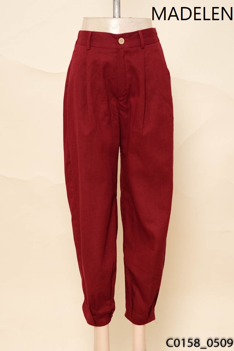 Quần dài đỏ baggy Madelen New Tags