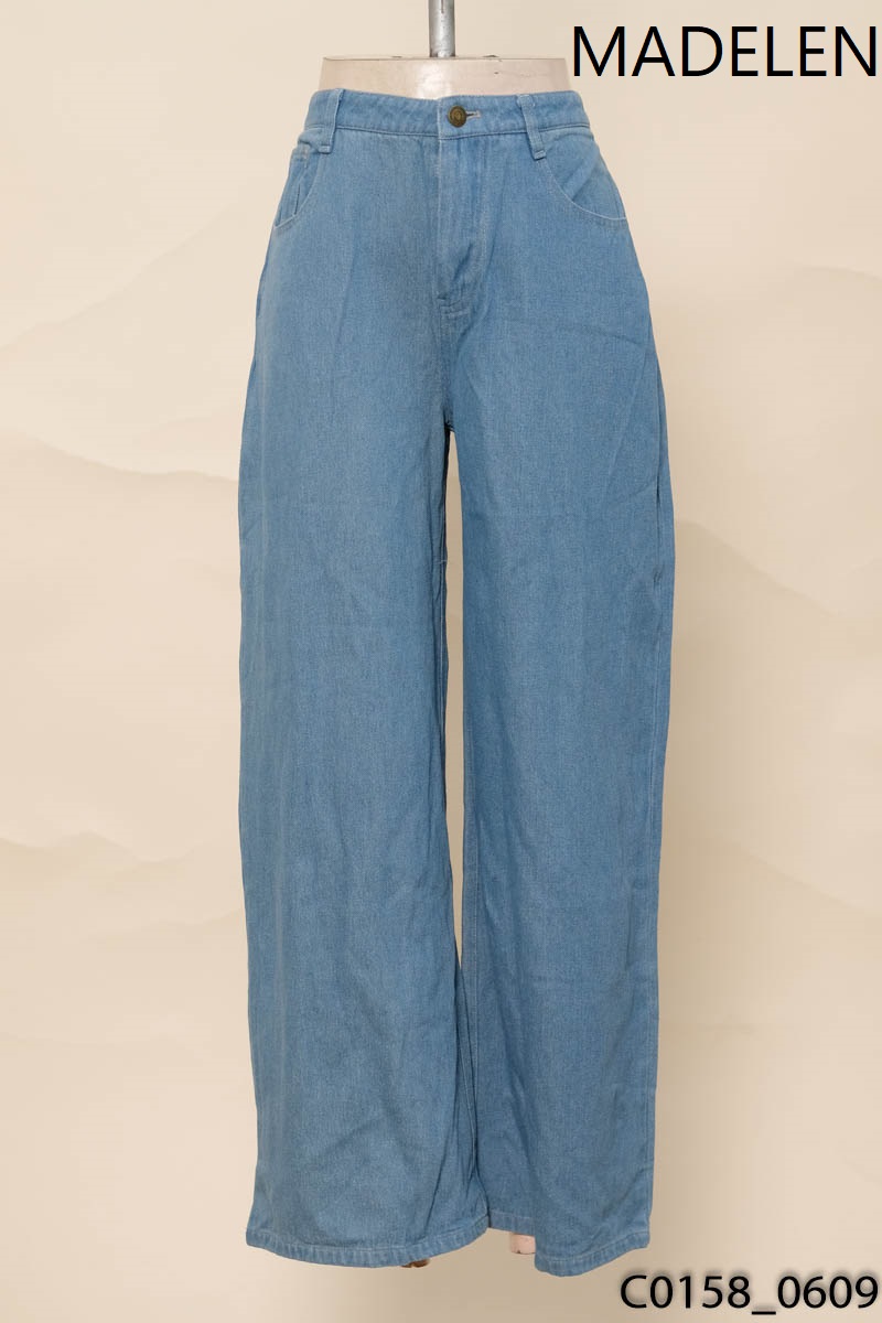 Quần jeans xanh ống rộng madelen