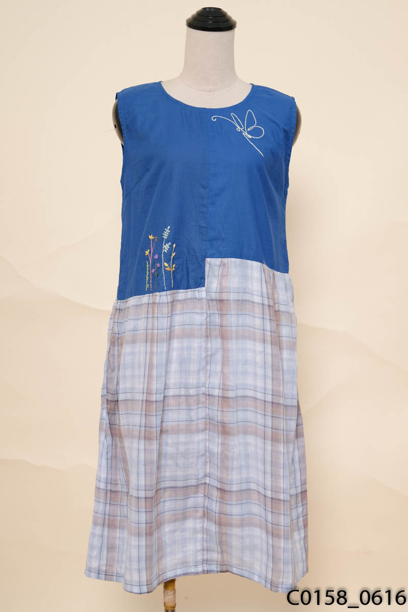 RAISO-Đầm linen xanh dương phối kẻ