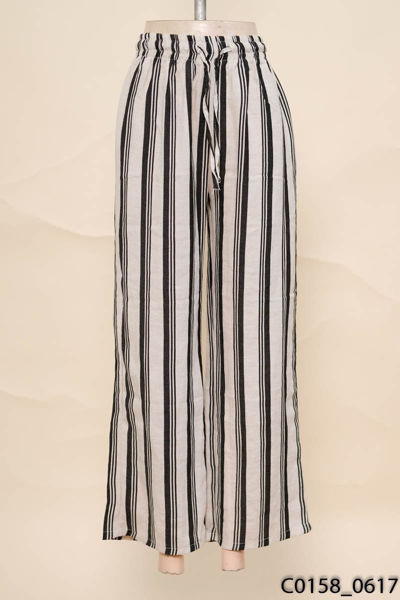 Quần linen trắng sọc đen