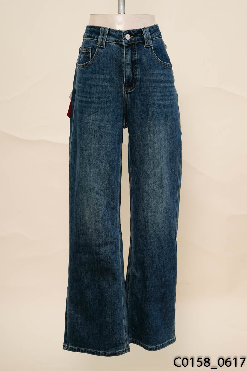 Quần jeans xanh ống đứng New Tags
