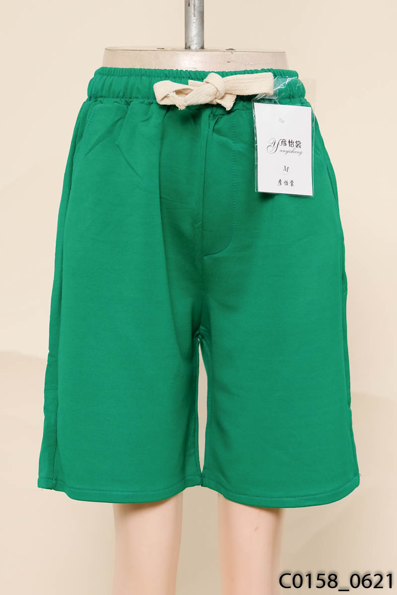 Quần short xanh lá New Tags