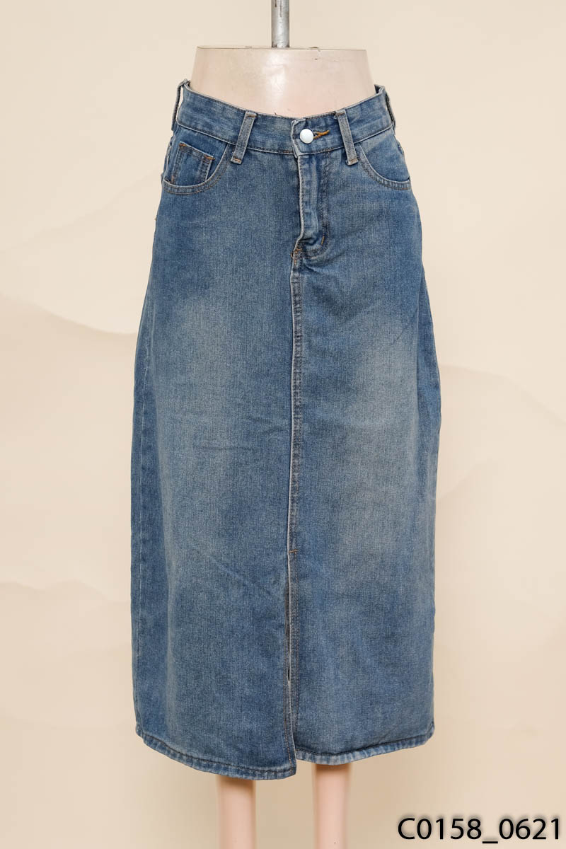 Chân váy jeans xanh mài xẻ trước