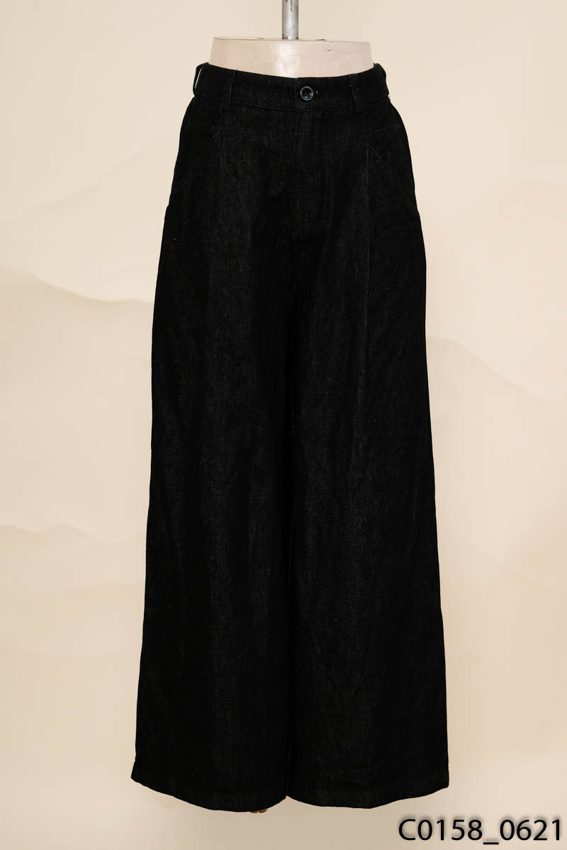 Quần jeans đen ống rộng