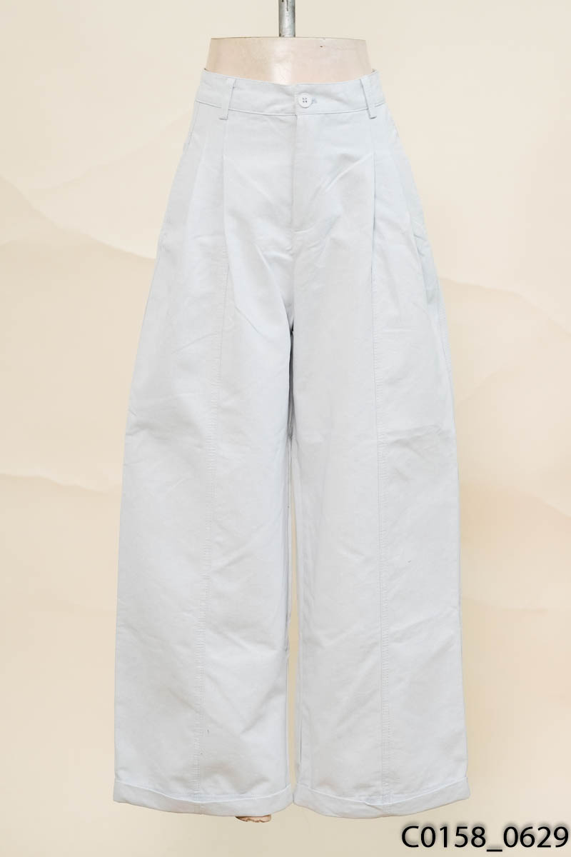 Quần dài xanh nhạt ống rộng