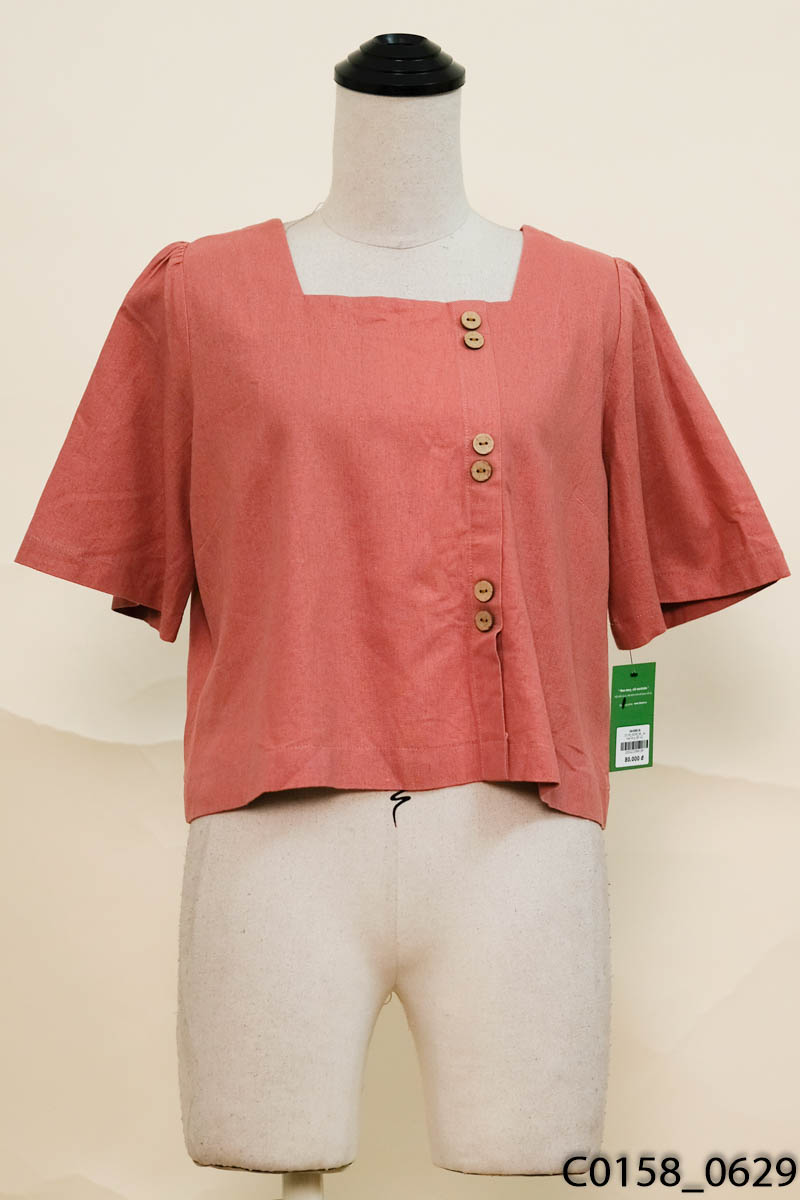 Áo linen hồng đất cúc gỗ