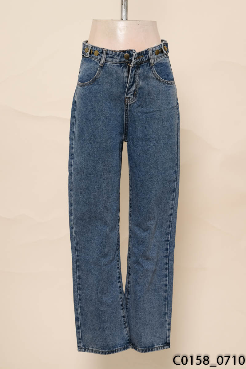 Quần jeans xanh nhạt ống đứng/NEW