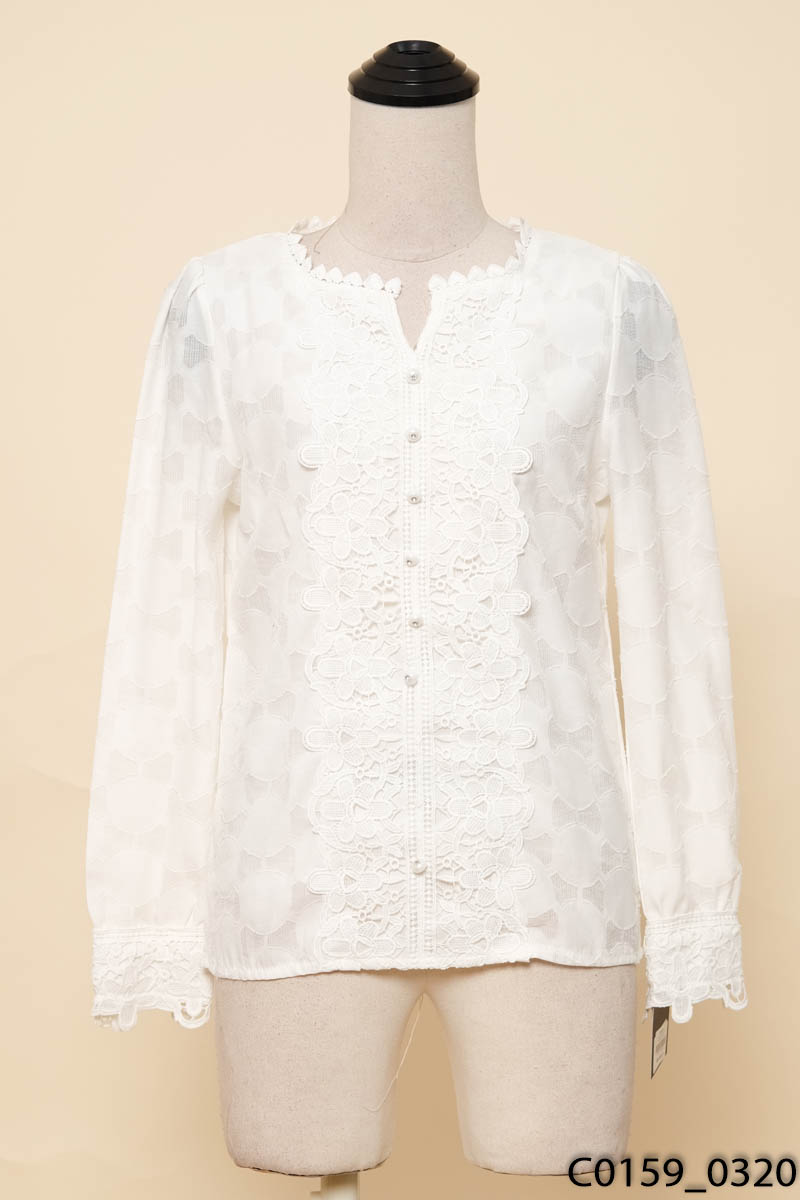 Áo trắng phối ren New Tags