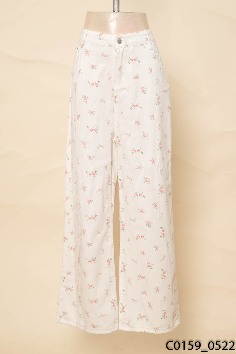 Quần jeans trắng hoa nhí
