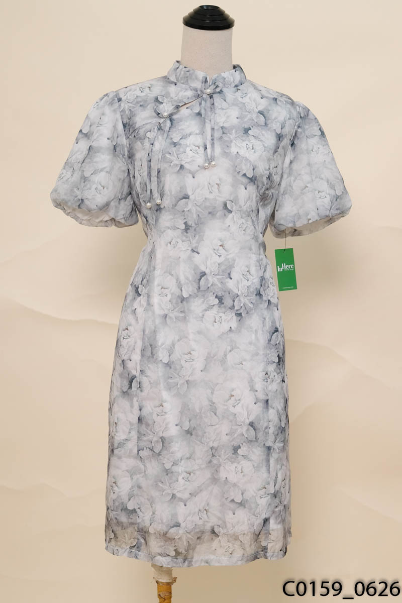 Đầm voan xanh tay bồng