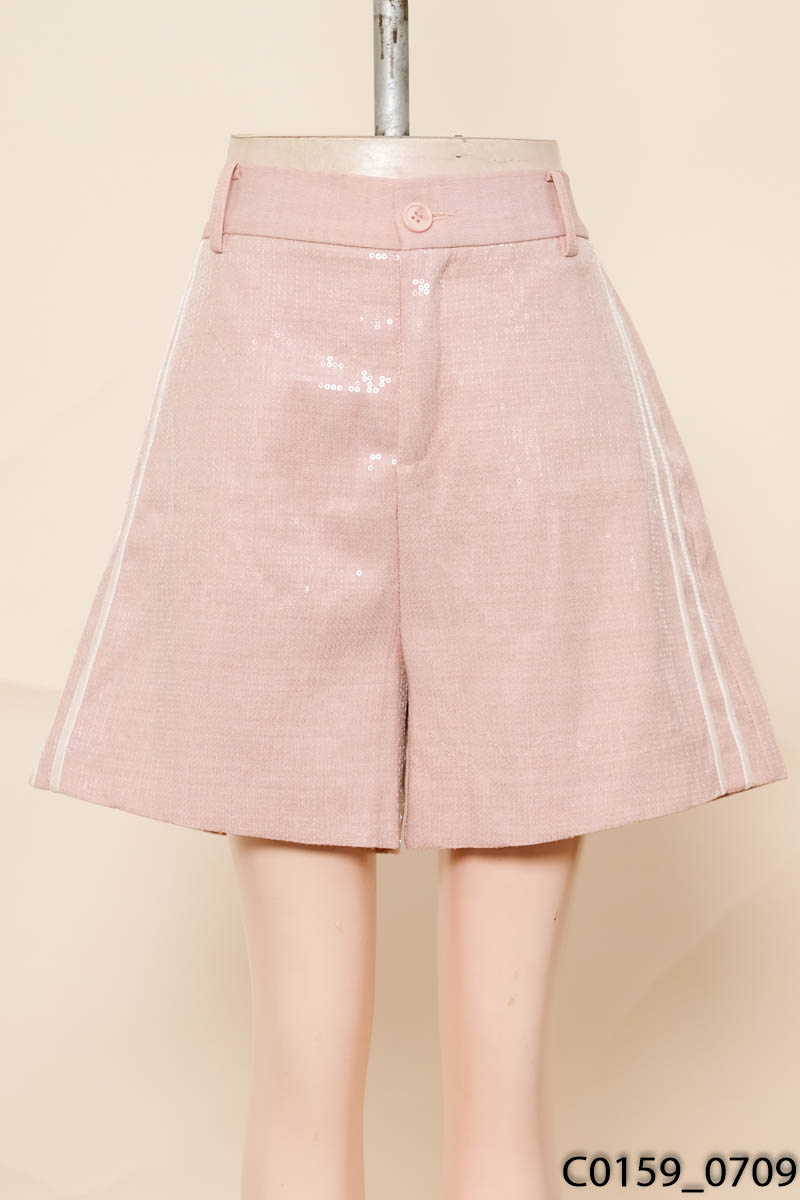 Quần shorts hồng đính đá