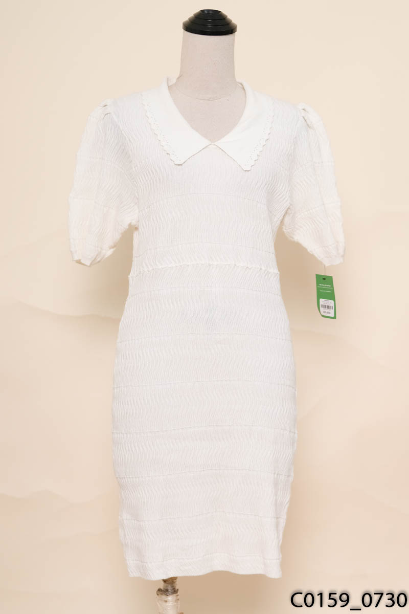 Đầm polo trắng dáng suông