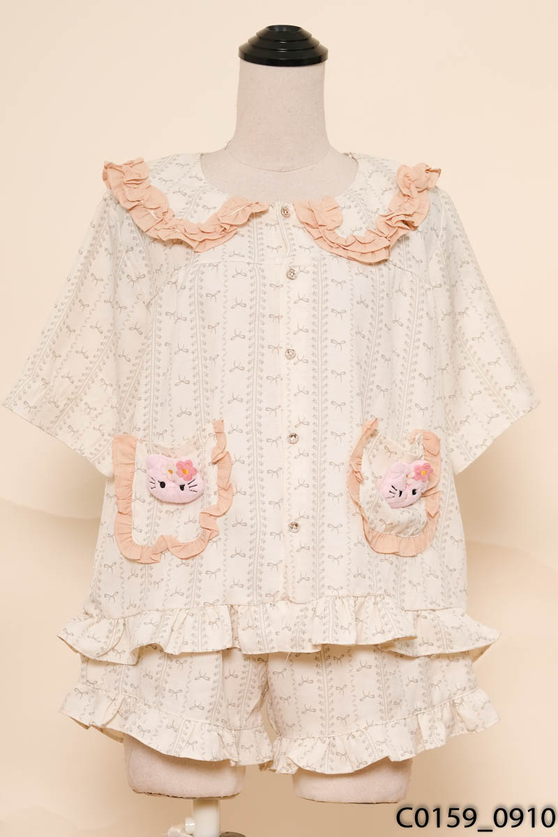 Set áo be họa tiết + quần shorts