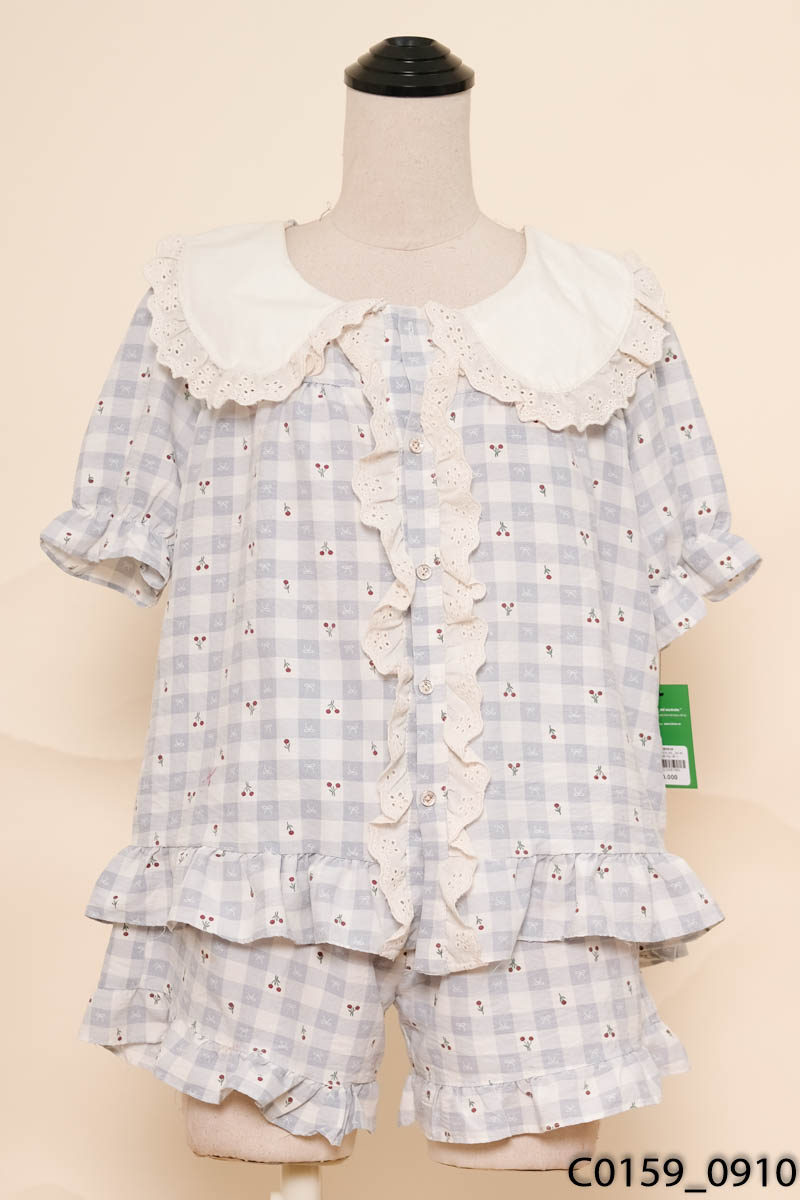 Set áo xanh kẻ họa tiết + quần shorts