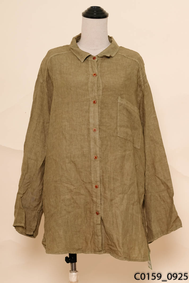 Áo sơ mi linen xanh cúc nâu