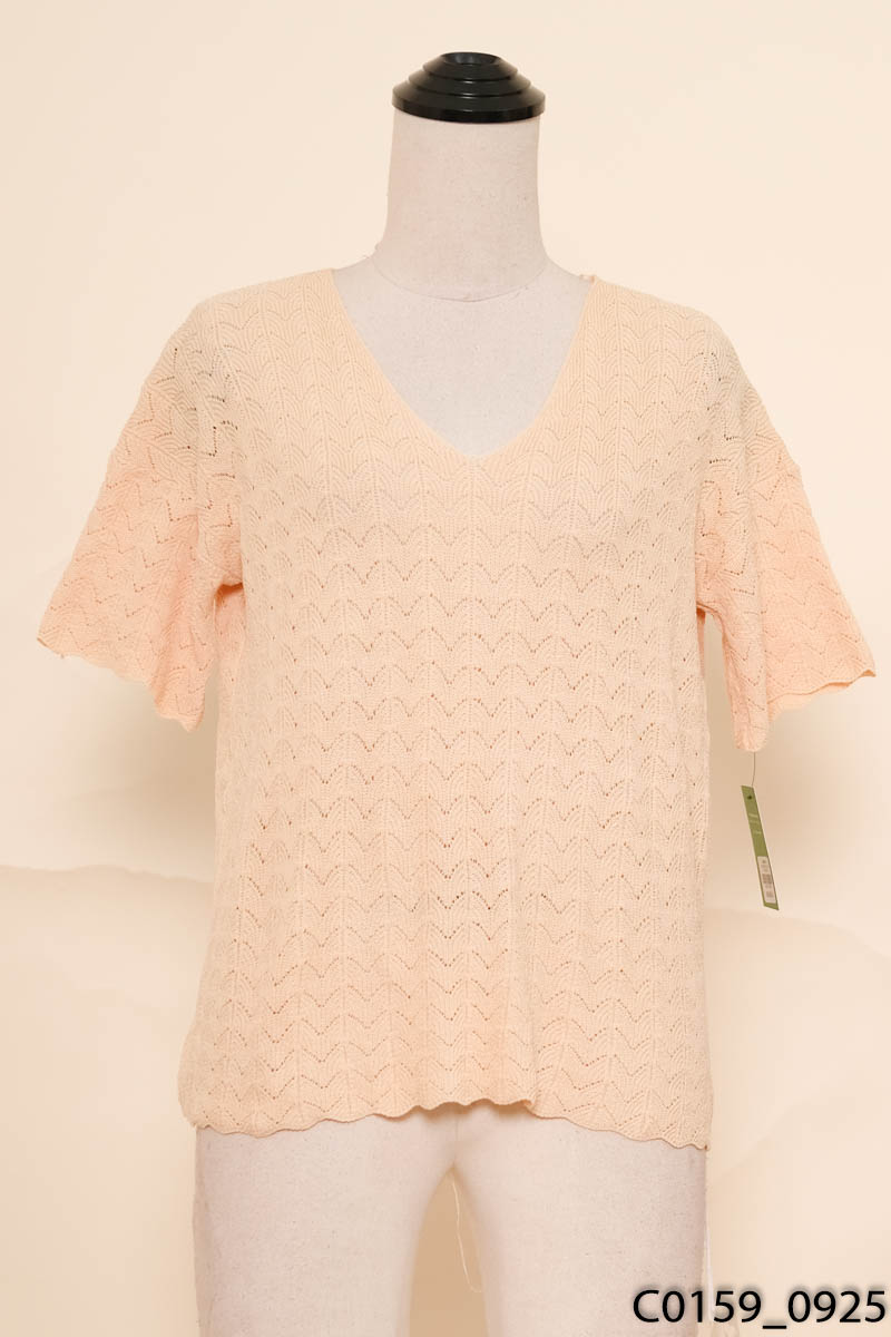 Áo be cổ V dệt lỗ New Tags