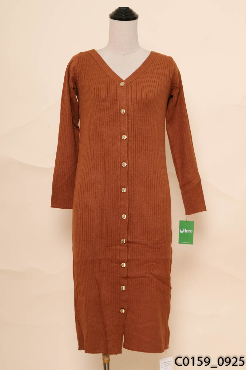 Đầm gân nâu cổ V New Tags