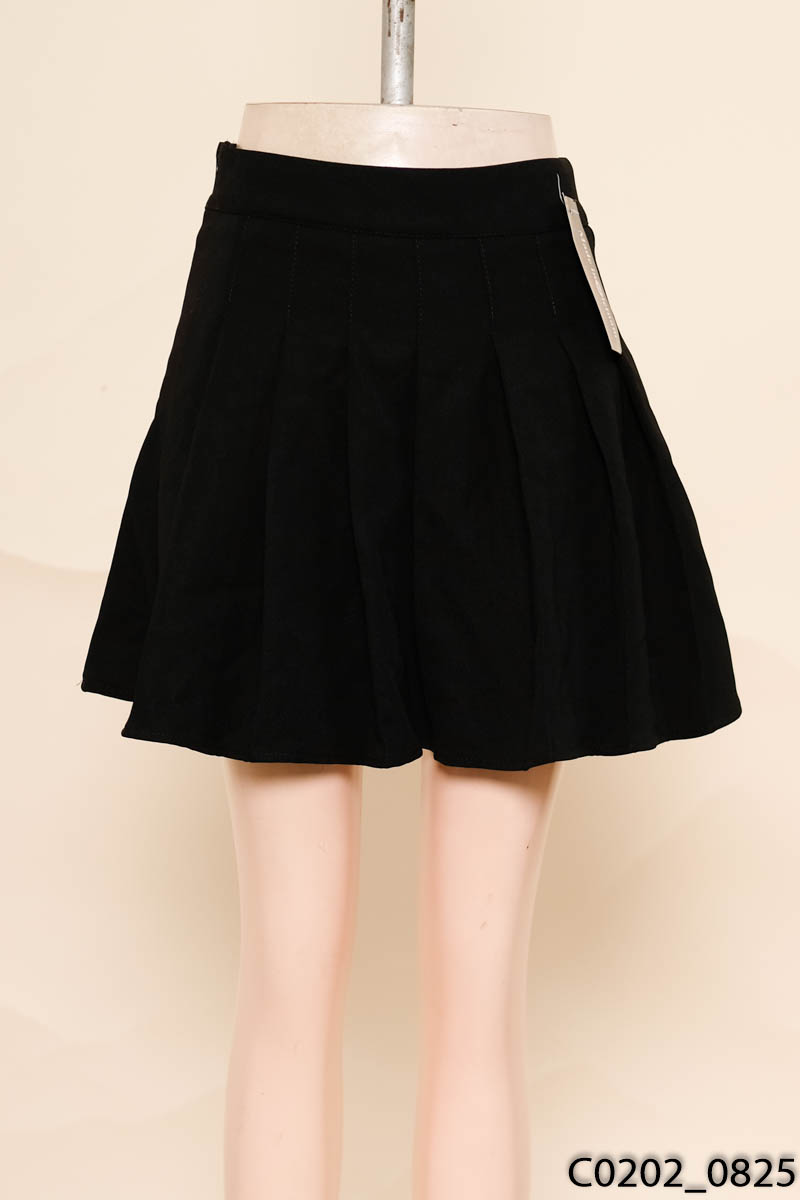 Chân váy đen xếp ly New Tags