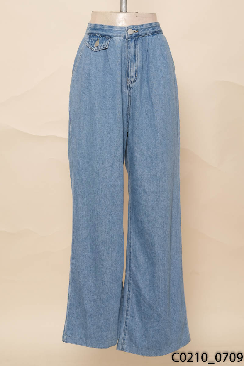 Quần jeans xanh ống rộng