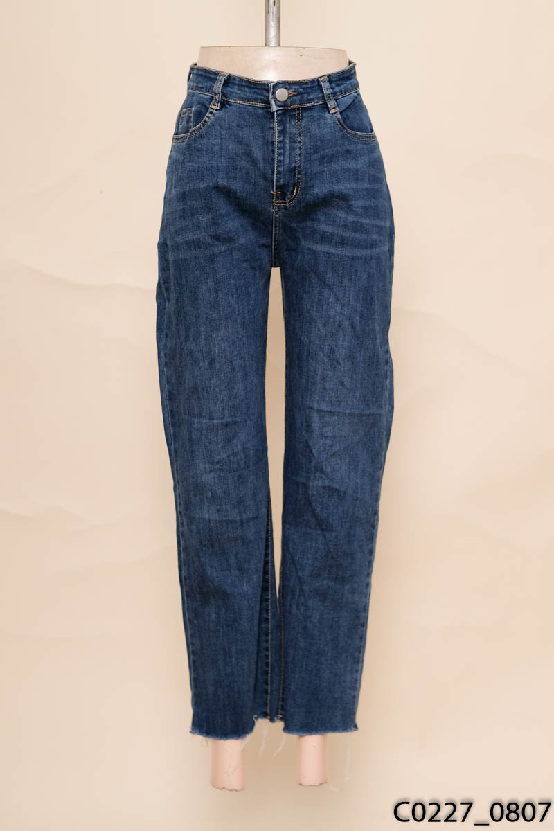 Quần jeans xanh baggy