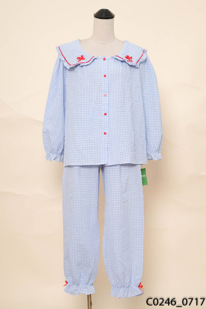 Set áo kẻ xanh trắng + quần