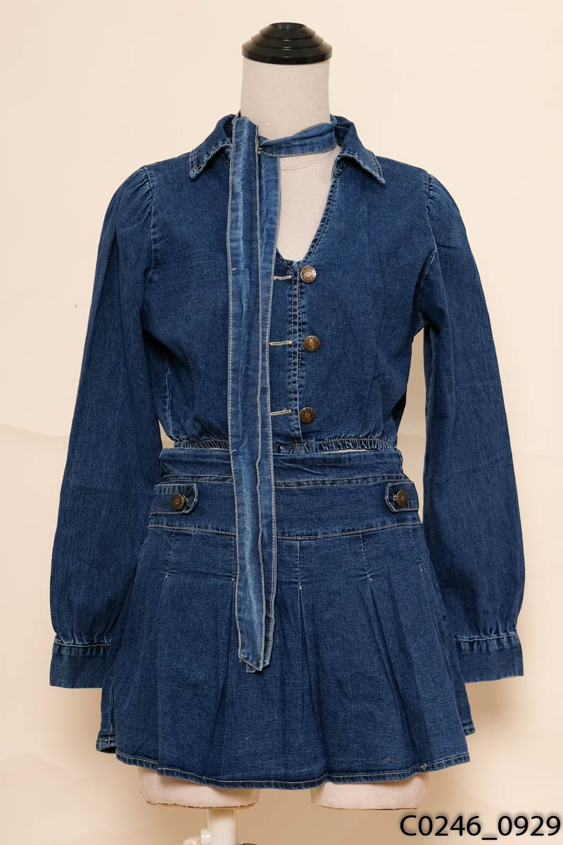 Set áo denim xanh dài tay + chân váy New Tags