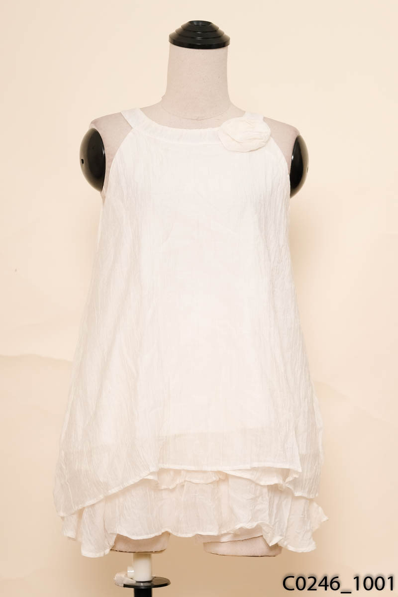 Set áo be cổ yếm + chân váy New Tags
