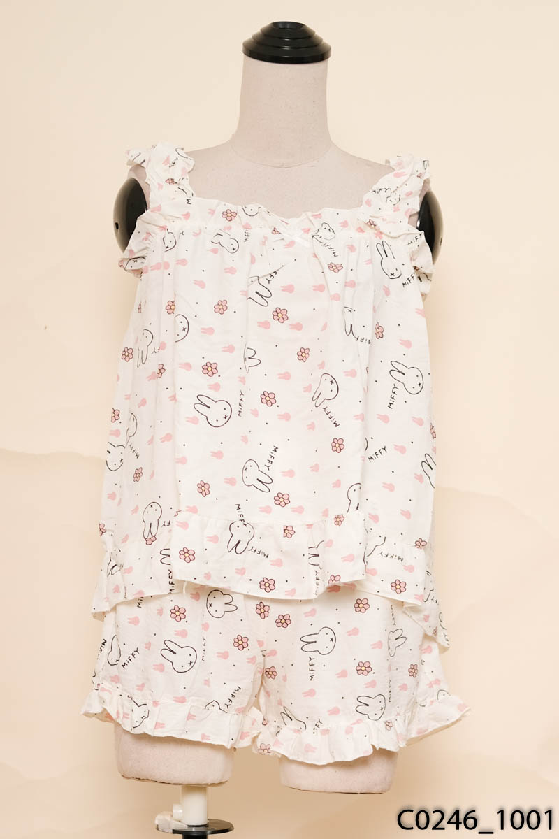 Set áo ba lỗ be họa tiết + quần shorts New Tags