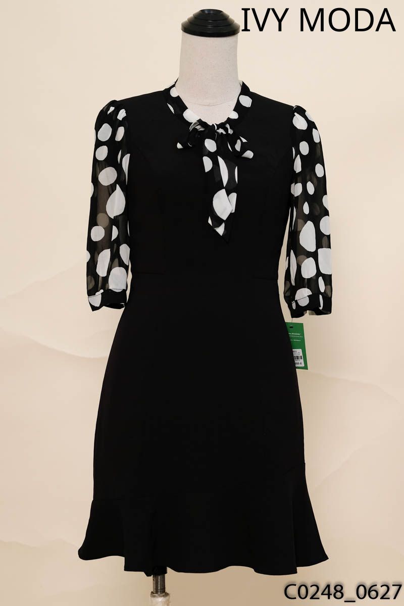 Đầm đen chấm bi ivy moda
