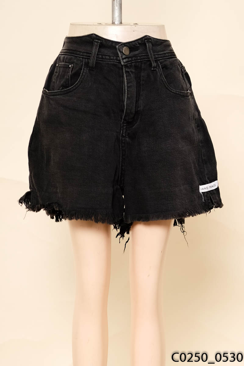 Quần short jeans đen rách gấu