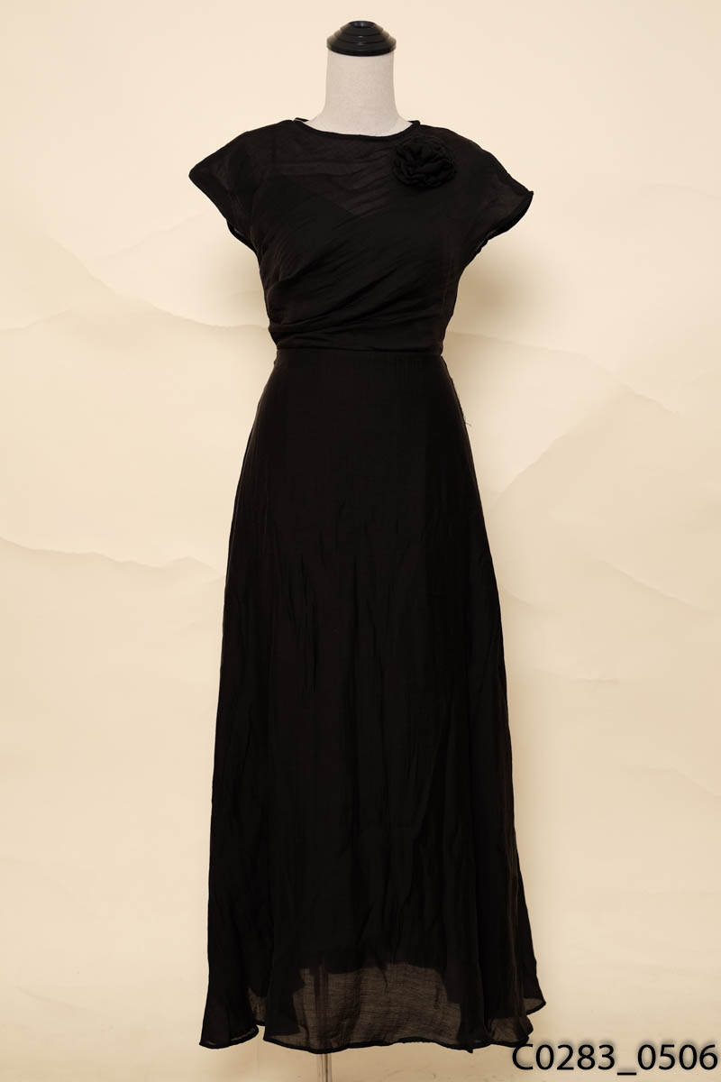 ZEN FASHION- Đầm đen 2 lớp sát nách đính hoa New Tags