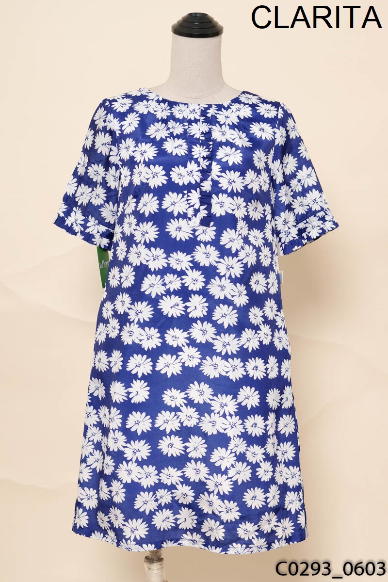 CLARITA - Đầm xanh suông họa tiết hoa trắng New Tags