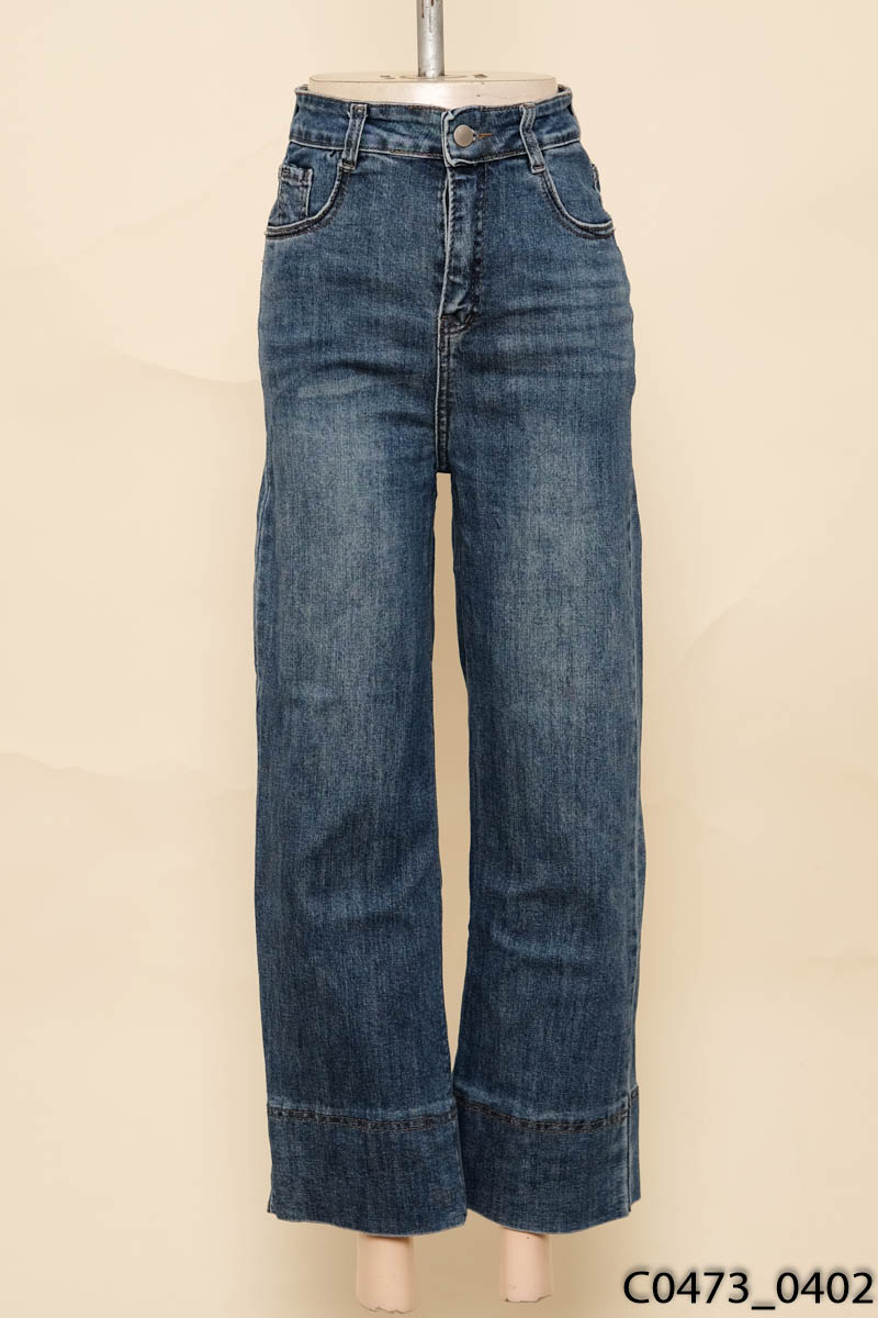 Quần jeans xanh