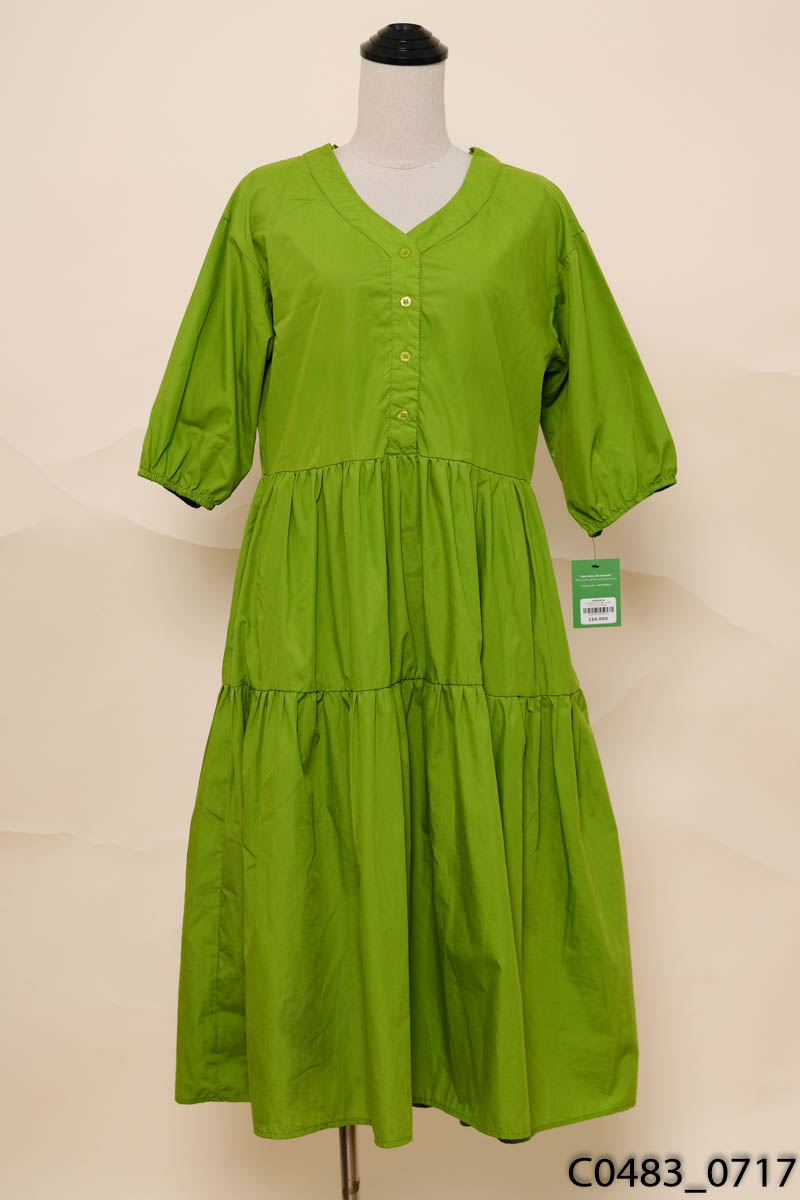 Đầm xanh form rộng