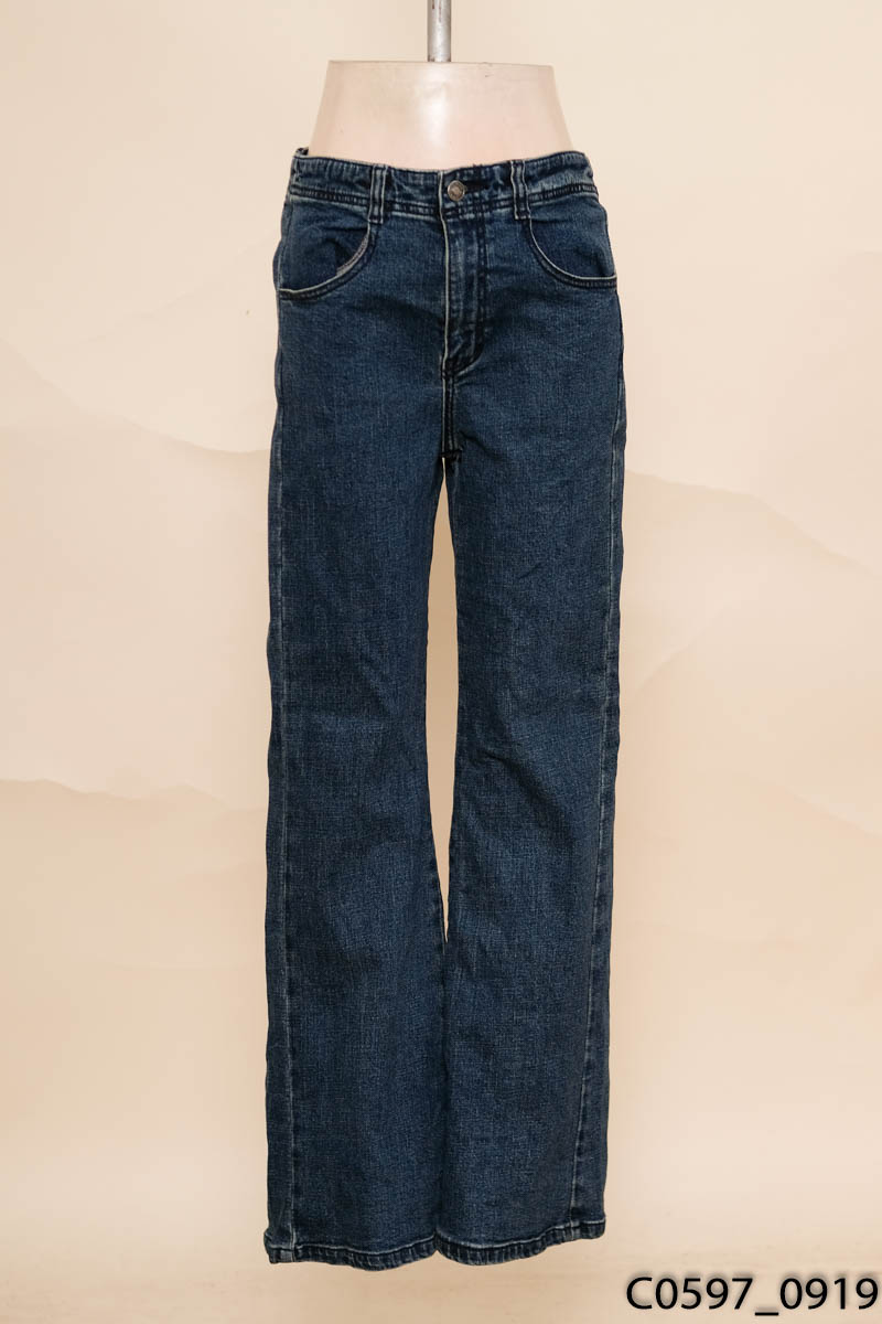 Quần jeans xanh