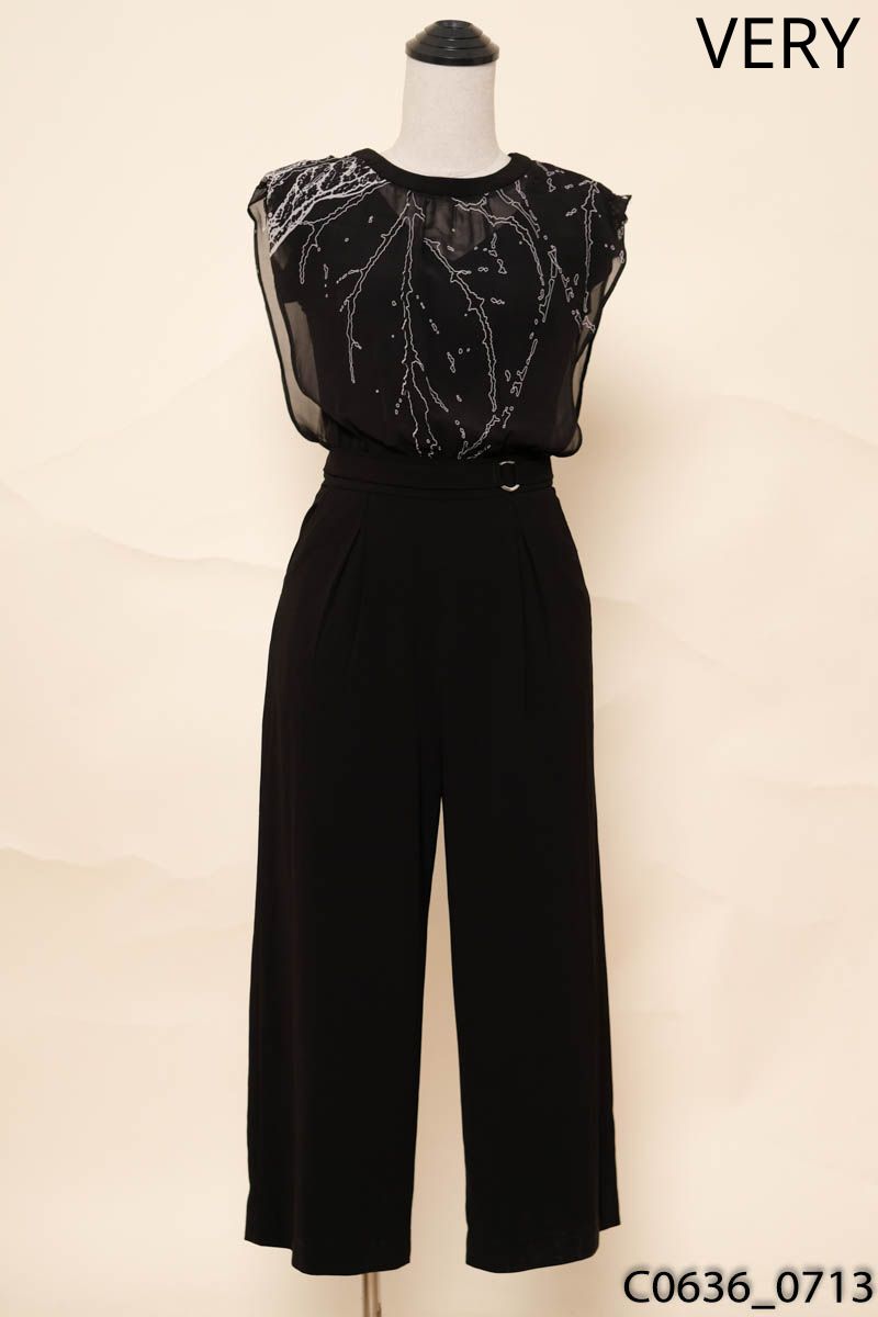 VERY - Jumpsuits đen sát nách họa tiết