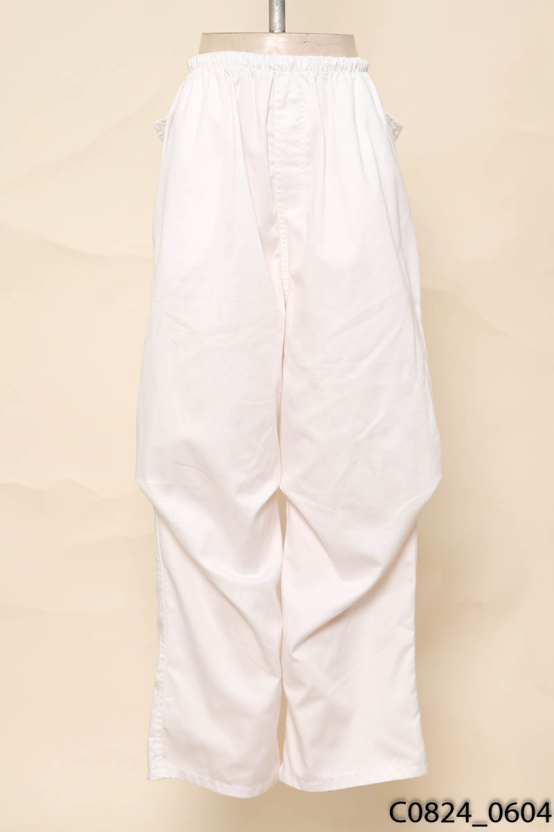 Quần kaki trắng ống rộng